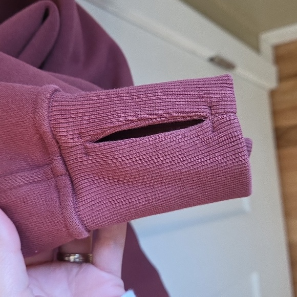 Lululemon Half Zip Scuba - Picture 4 of 7